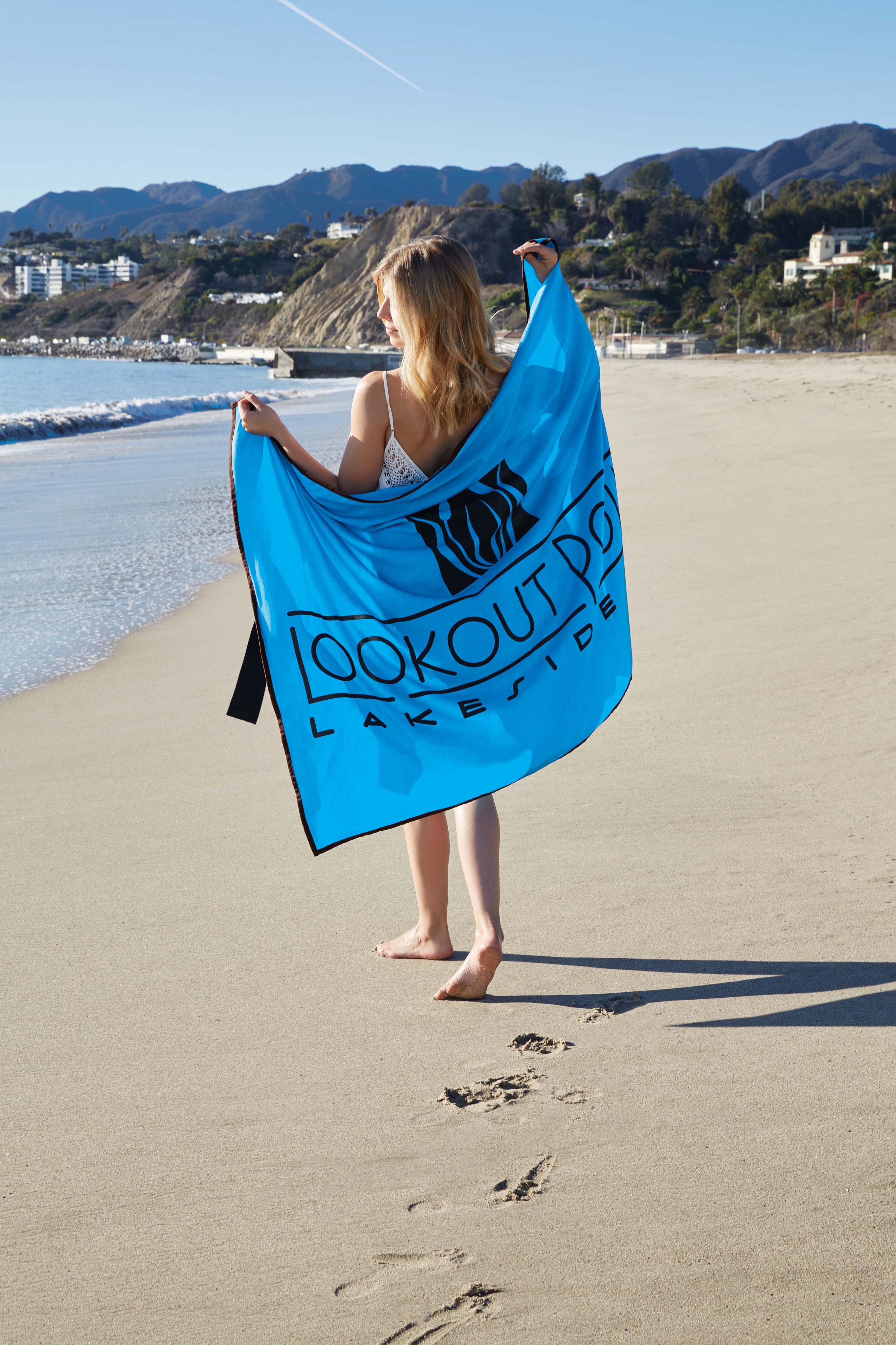 sand repellent beach towel