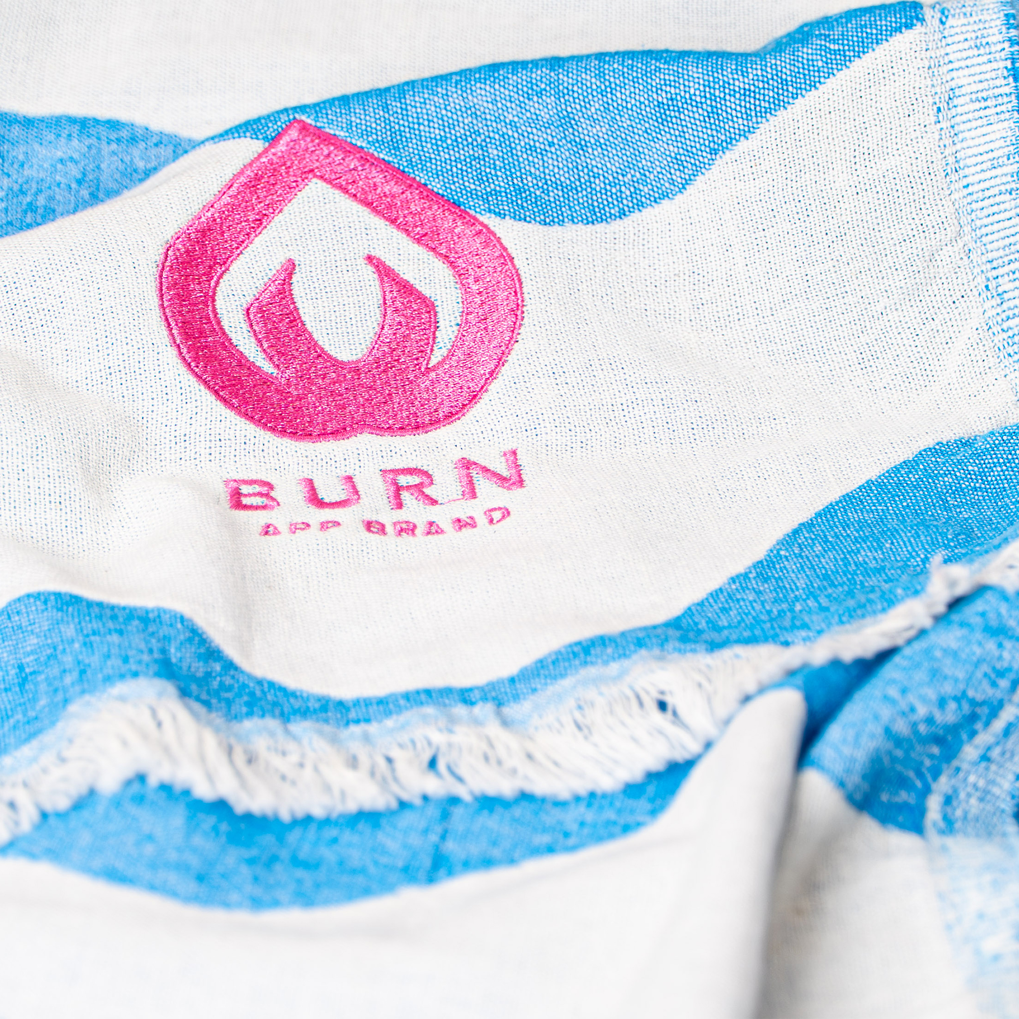 Wavy Stripes Double Faced Peshtemal Towel - Image 4